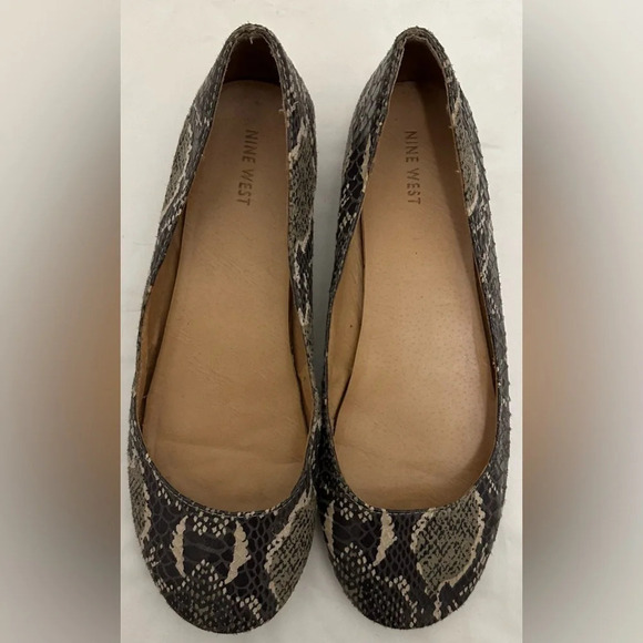Women’s Nine West Snakeskin Patterned Flats Size 10 - Picture 1 of 6
